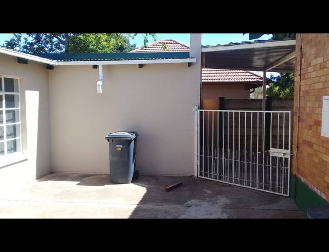 3 BEDROOM FREEHOLD SOLD IN STILFONTEIN EXT 1